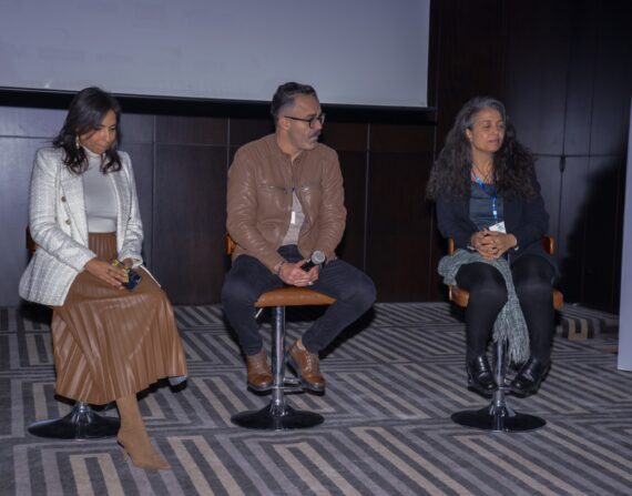Aymen Turki de Web First Rank et d'autres experts du secteur discutant des stratégies de Growth Hacking lors d'un panel au Professional Marketing Meeting 2024